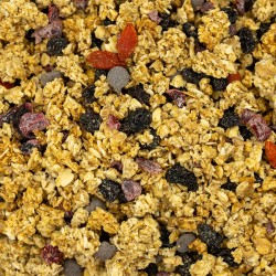 GRANOLA ΒΡΩΜΗΣ ΜΕ ΥΠΕΡΤΡΟΦΕΣ & ΣΟΚΟΛΑΤΑ
